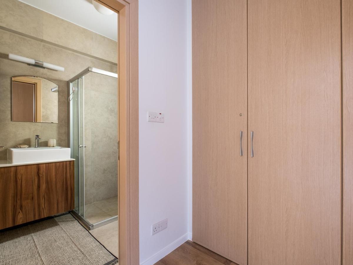 Sanders Aqua Park Resort - Precious 3-Bedroom Holiday Home With Shared Pool リマソール エクステリア 写真
