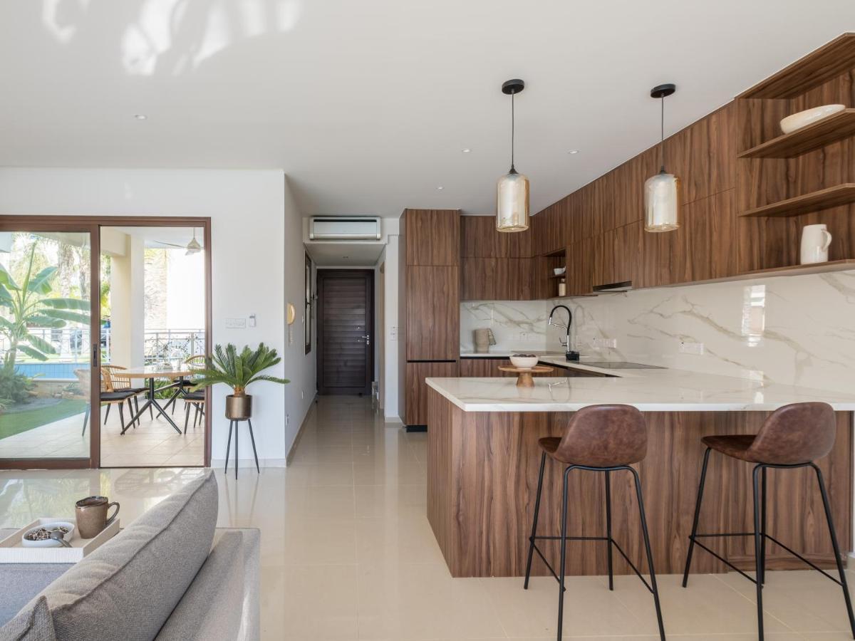 Sanders Aqua Park Resort - Precious 3-Bedroom Holiday Home With Shared Pool リマソール エクステリア 写真