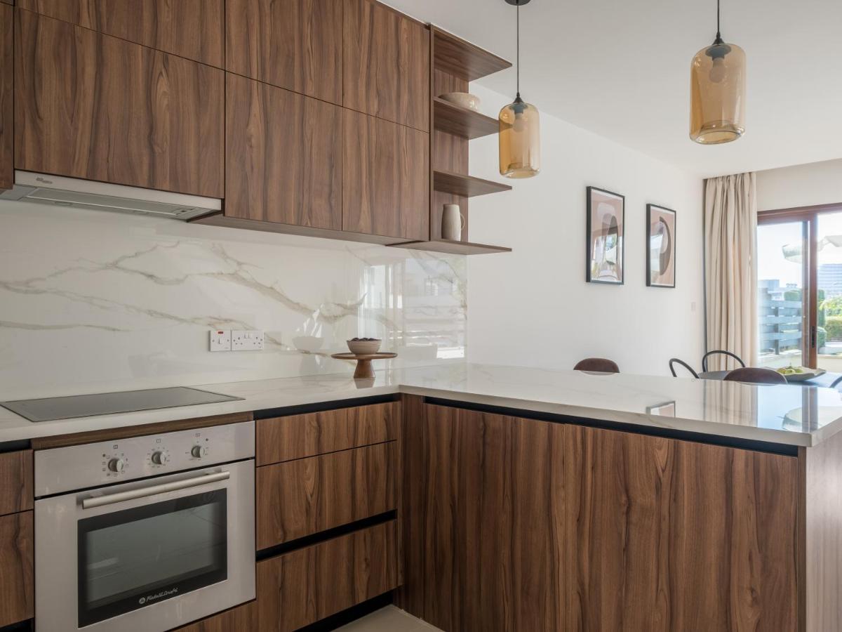 Sanders Aqua Park Resort - Precious 3-Bedroom Holiday Home With Shared Pool リマソール エクステリア 写真