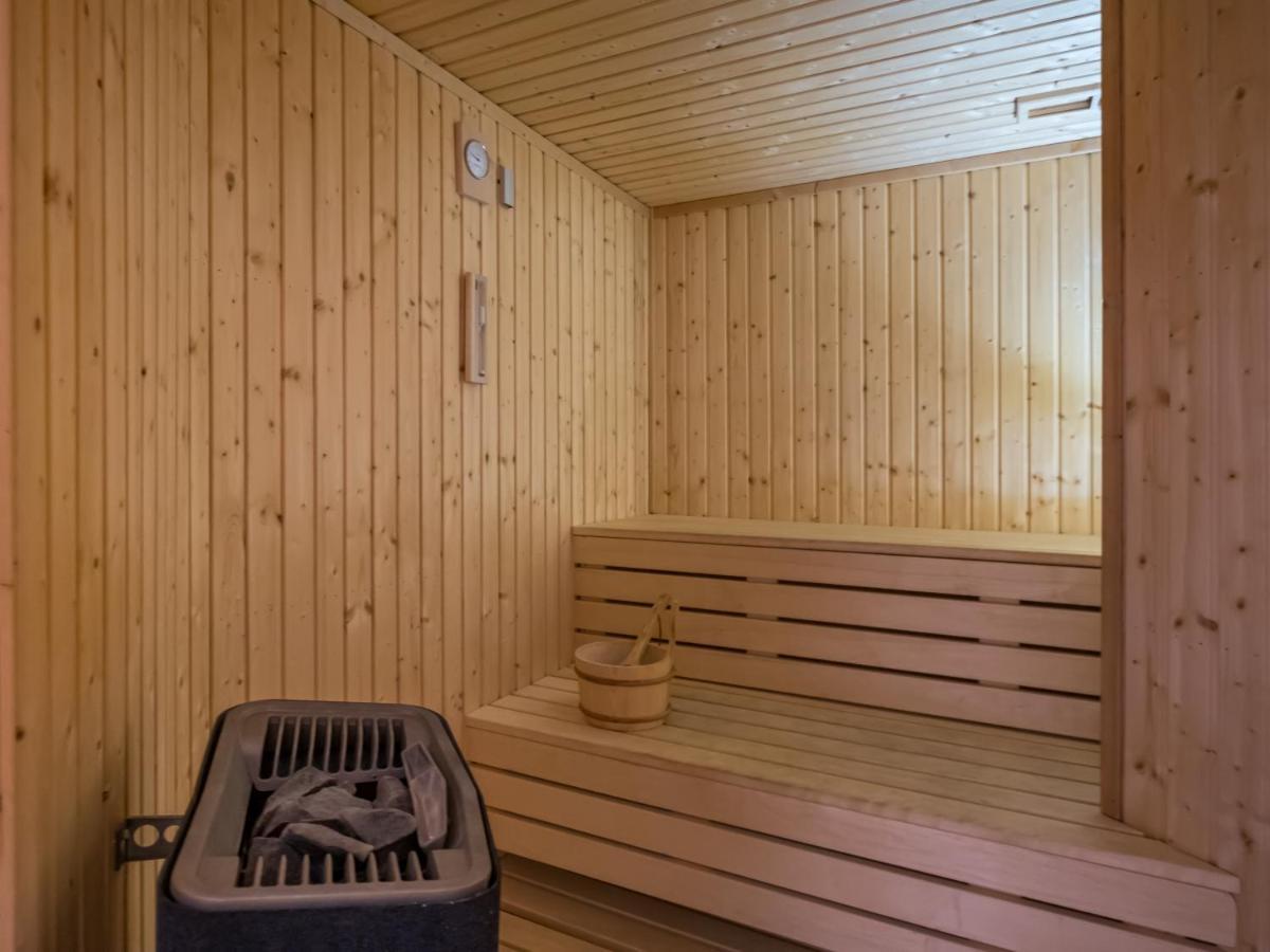 Sanders Aqua Park Resort - Precious 3-Bedroom Holiday Home With Shared Pool リマソール エクステリア 写真
